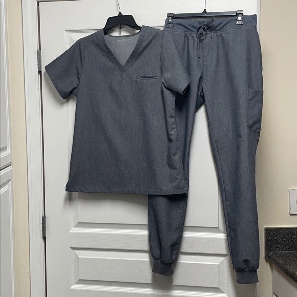 Mandala Scrub Set Size Med/Med Tall